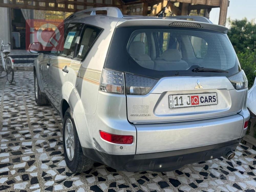 ميتسوبيشي اوتلاندر